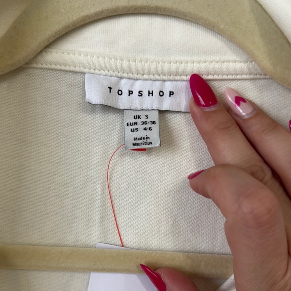 Topshop Oversized Collared Cream Women's Top New with tag long sleeve V Neck - Picture 2 of 9